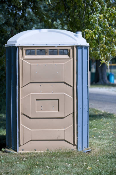 Best Portable restroom trailer rental  in Roanoke, VA